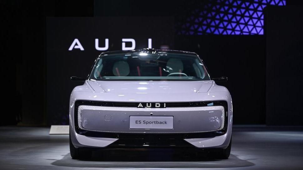 纯电瓦罐来袭!奥迪E5 Sportback开启电动豪华新篇章